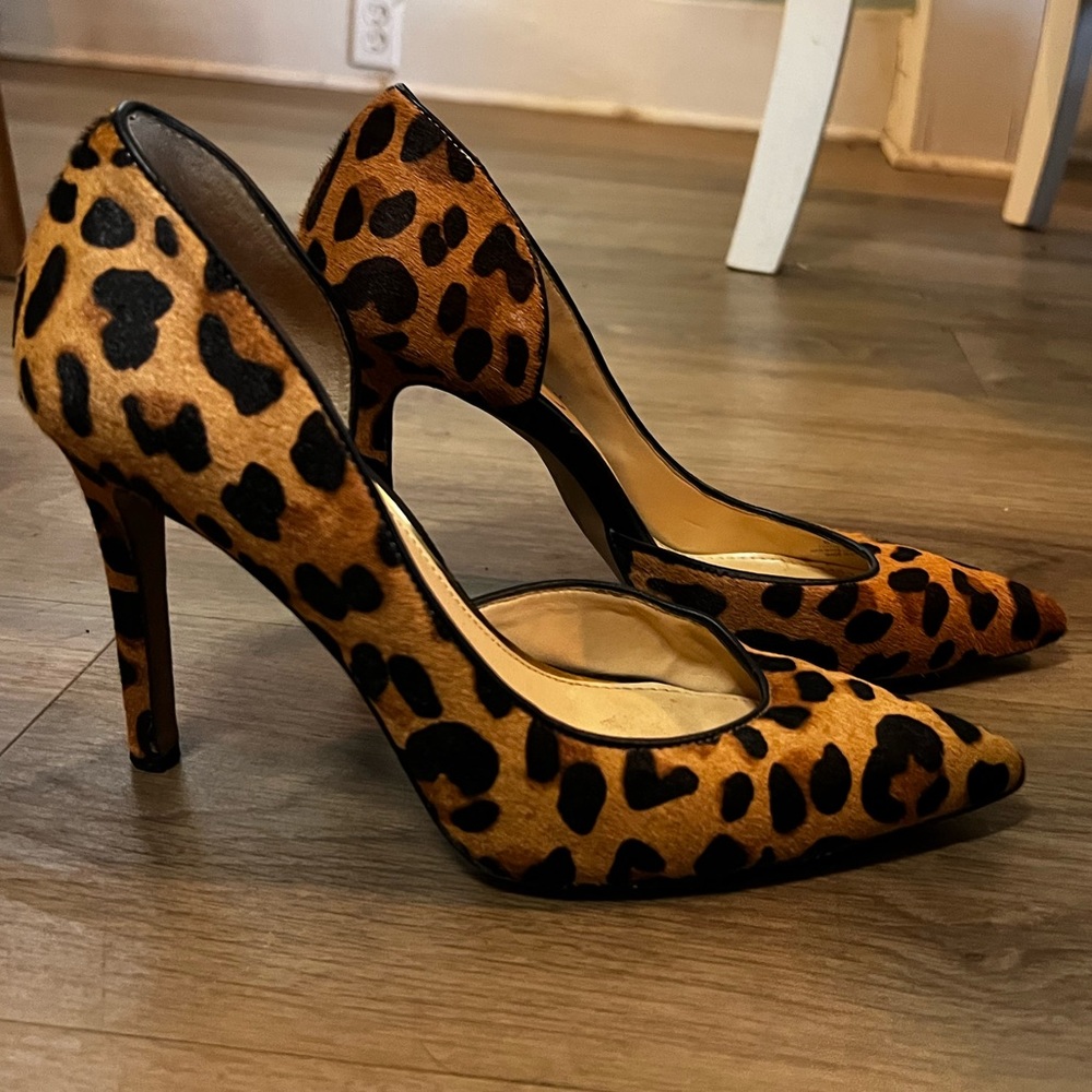 Jessica Simpson leopard d’orsay pumps